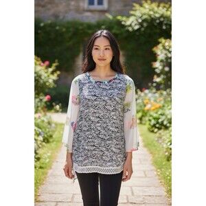 Vintage Shirt By Freeka, Size Medium, Bell 3/4 Sleeve, Back Longer,Boho